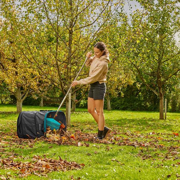 SACO DE JARDÍN POPUP 127 L  PARA RECOGER HOJAS O RESIDUOS EN EL JARDÍN, FABRICADO CON UN 70 % DE POLIESTER RECICLADO GARDENA 11715-20 GARDENA - Imagen 4