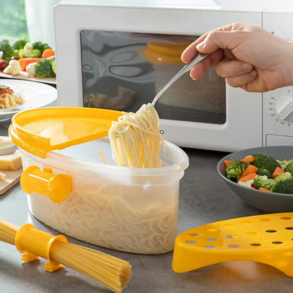 CUECEPASTA PARA MICROONDAS 4 EN 1 CON ACCESORIOS Y RECETAS PASTRAINEST V0103301 INNOVAGOODS - Imagen 4