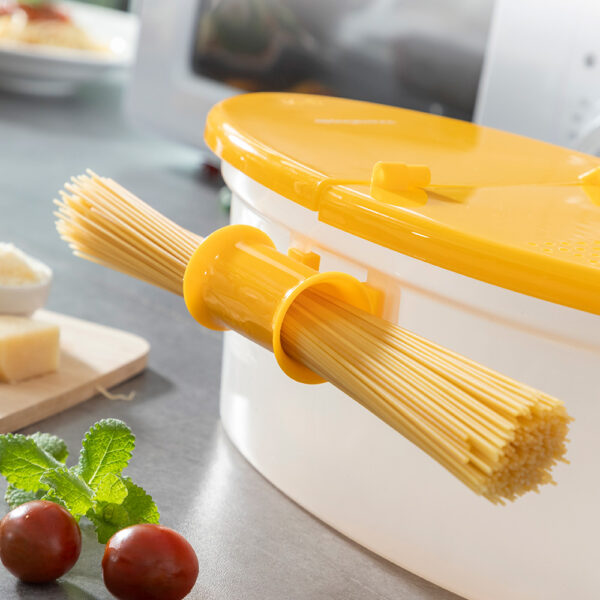 CUECEPASTA PARA MICROONDAS 4 EN 1 CON ACCESORIOS Y RECETAS PASTRAINEST V0103301 INNOVAGOODS - Imagen 6